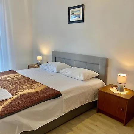 Mira Apartment *