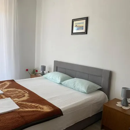 Apartment Mira